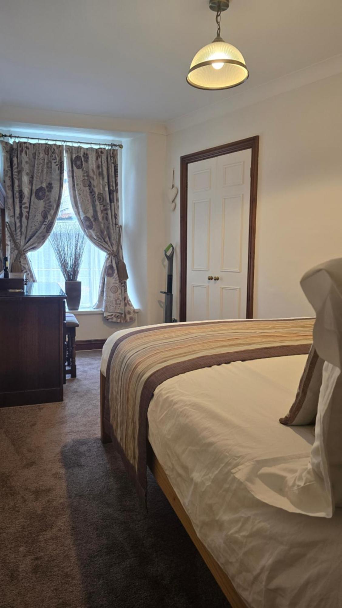 Lyndale Self-Catering Apartment Sleeps 4 Windermere Exteriér fotografie