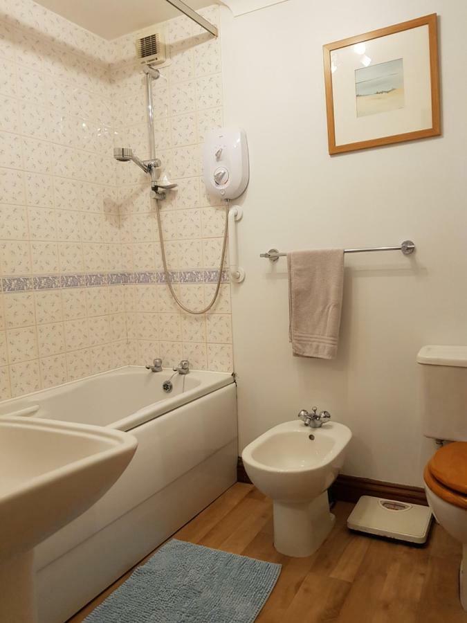 Lyndale Self-Catering Apartment Sleeps 4 Windermere Exteriér fotografie